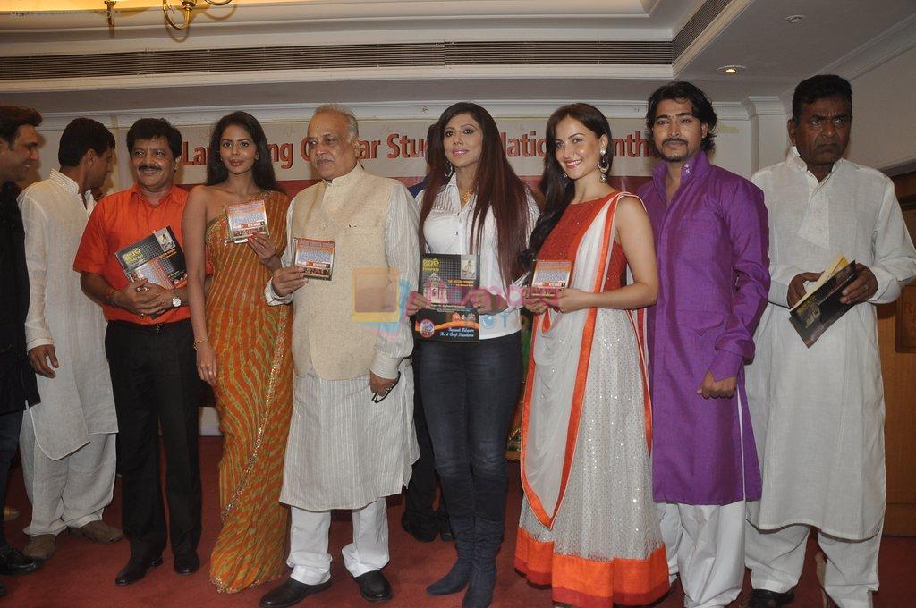 Elli Avram, Bhairavi Goswami, Udit Narayan at special Indian national anthem launch in Palm Grove on 15th Aug 2014