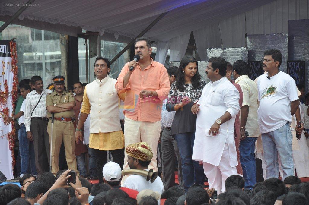 Boman Irani at Ram Kadam Dahi Handi in Mumbai on 18th Aug 2014
