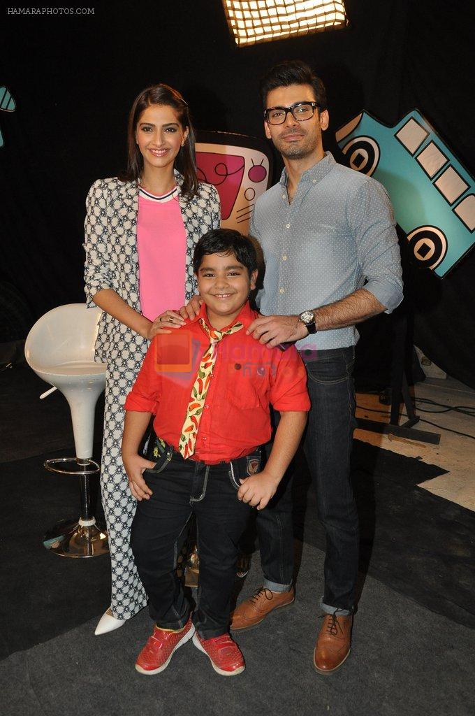 Sonam Kapoor, Fawad Khan on the sets of captain tao in Mumbai on 24th Aug 2014