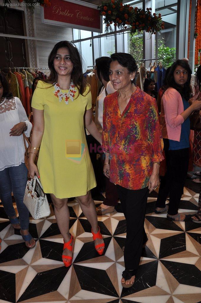 Tanuja, Tanisha Mukherjee at Araish in Four Seasons on 26th Aug 2014
