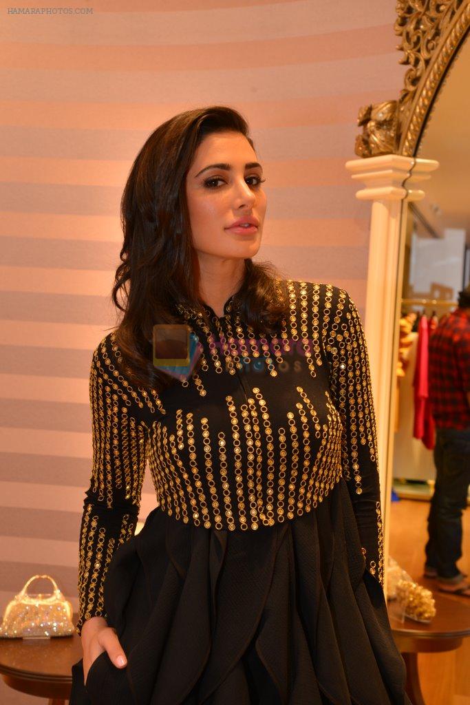 Nargis Fakhri at Aza store launch in Bandra, Turner Road on 28th Aug 2014