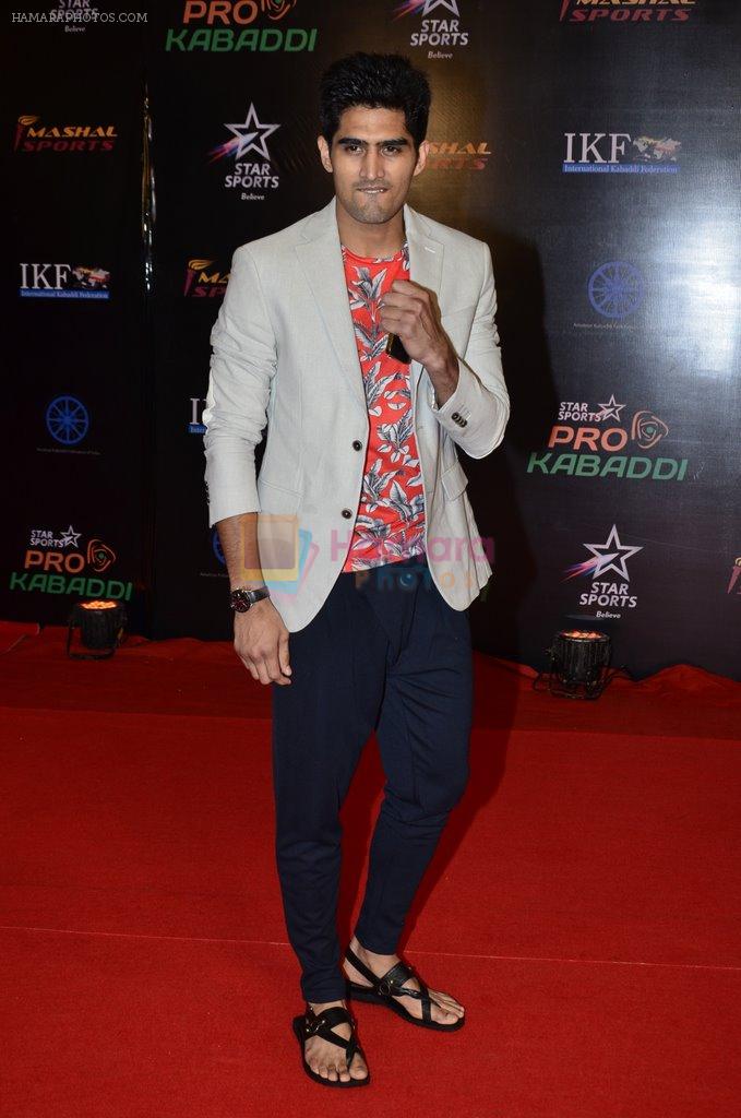 Vijender Singh at Pro Kabaddi grand finale in Mumbai on 31st Aug 2014