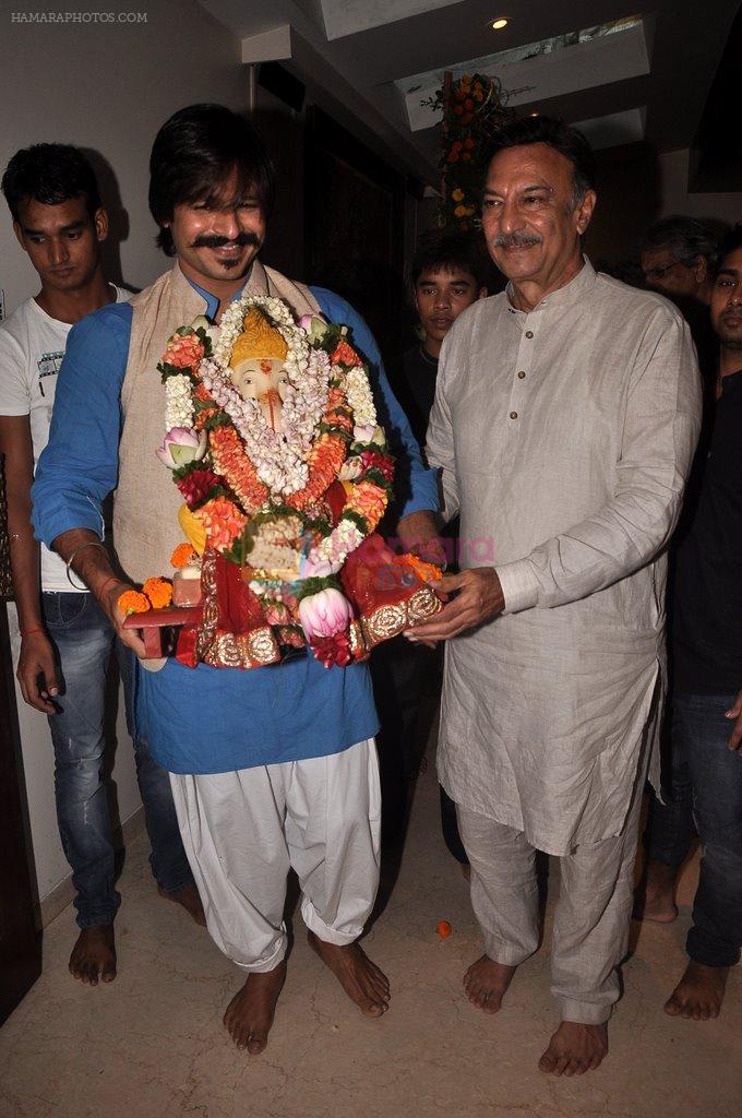 Vivek Oberoi's ganpati visarjan in Mumbai on 2nd Sept 2014