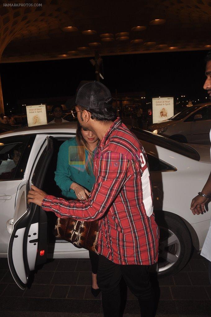 Yo Yo Honey Singh & team leave for Slam Tour on 16th Sept 2014
