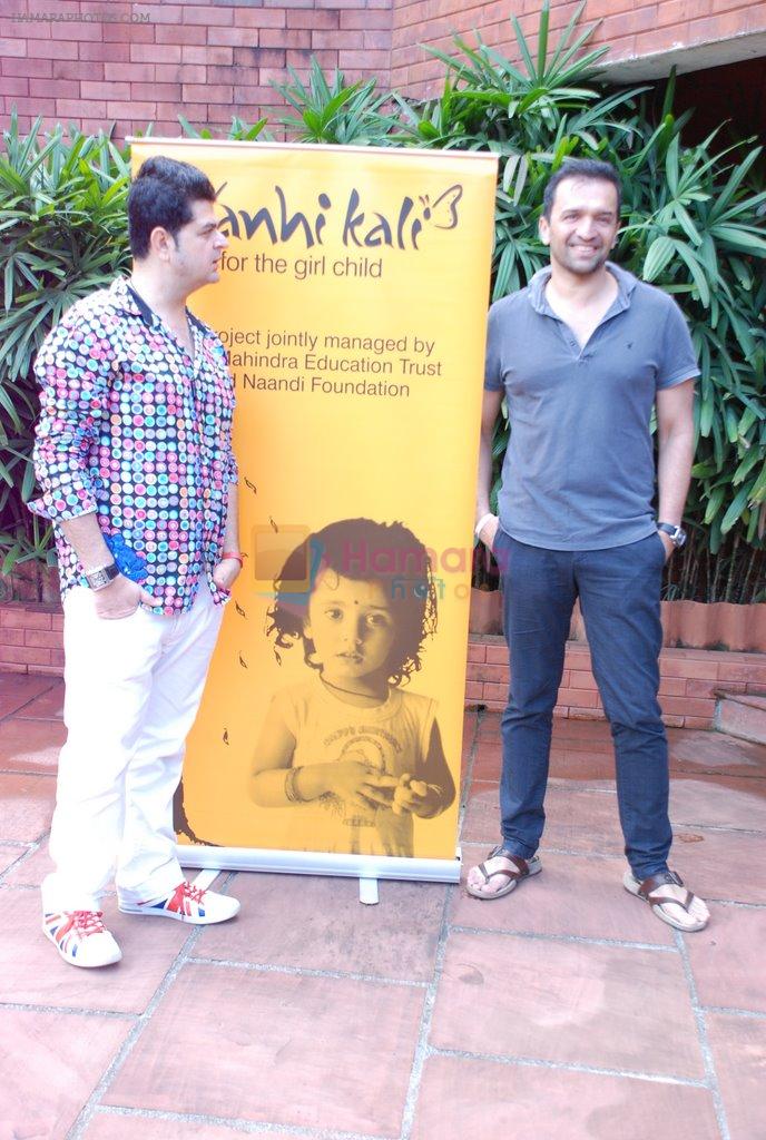 Atul Kasbekar and Dabboo Ratnani at Nanhi Kalhi event for Mahindras in Mumbai on 20th Sept 2014