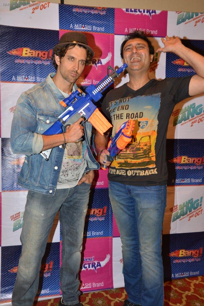 Hrithik Roshan unveils Mitashi Bang toys guns  in Mumbai on 23rd Sept 2014