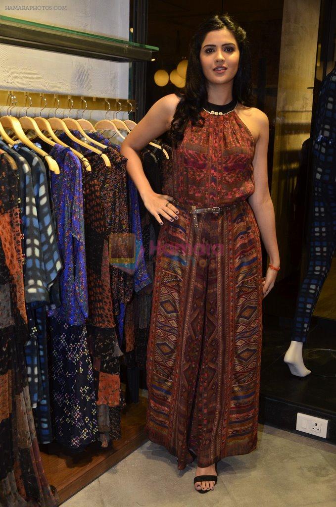 Deeksha Seth at Ritu Kumar store launch in Palladim on 25th Sept 2014
