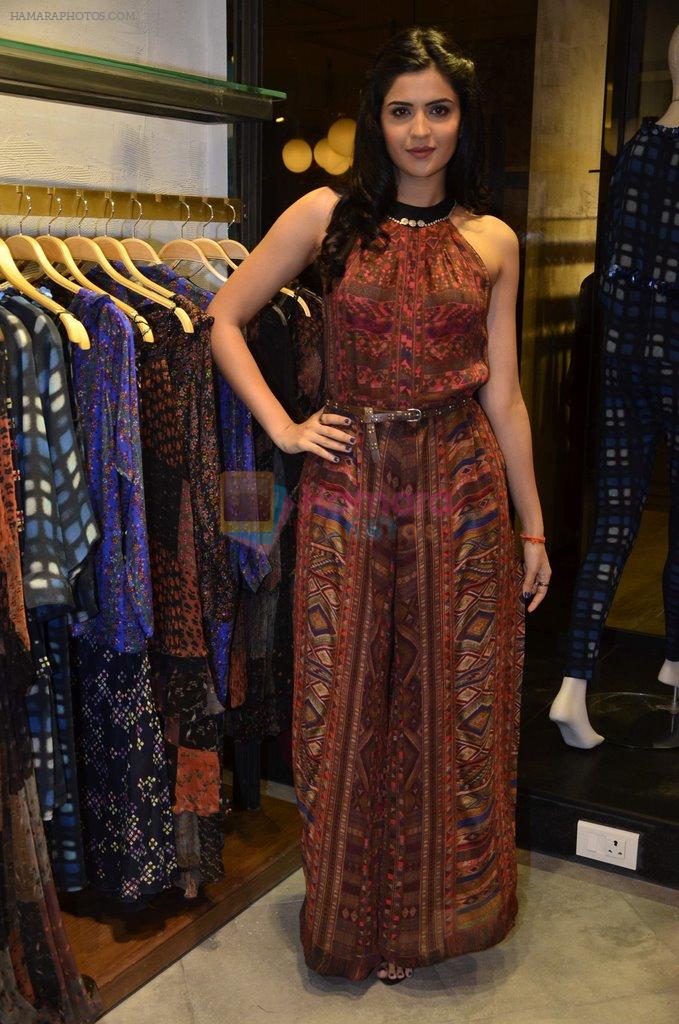 Deeksha Seth at Ritu Kumar store launch in Palladim on 25th Sept 2014