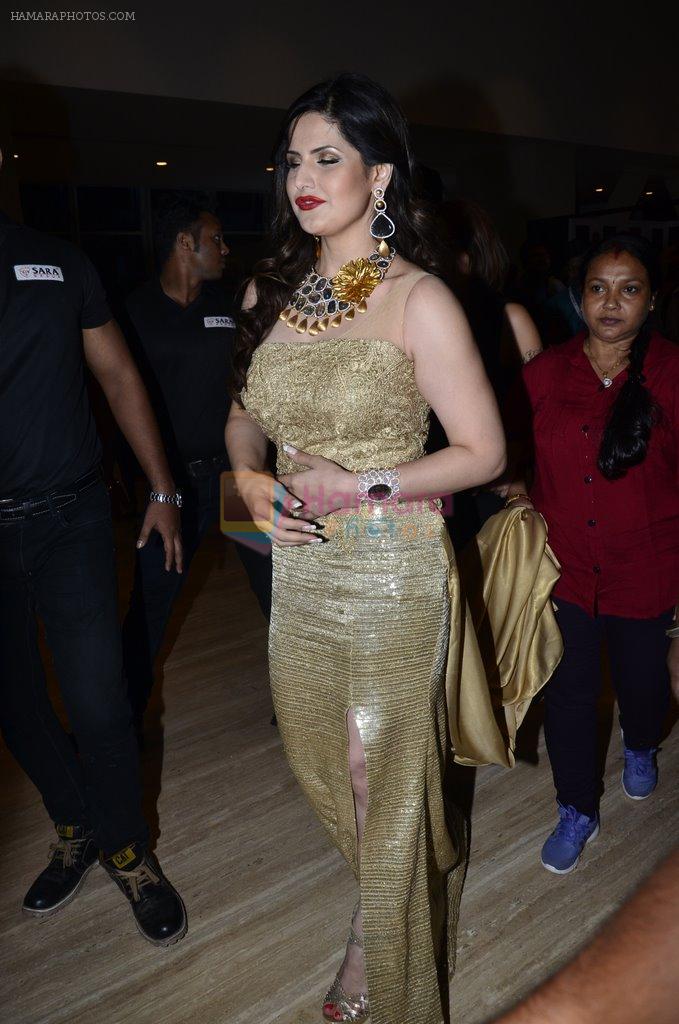 Zarine Khan at IBJA Awards in Sahara Star, Mumbai on 5th Oct 2014
