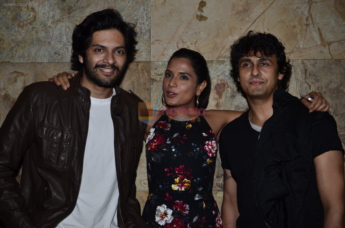 Sonu Nigam, Richa Chadda, Ali Fazal at the Special Screening of Tamanchey by Richa Chadda in Mumbai on 8th Oct 2014