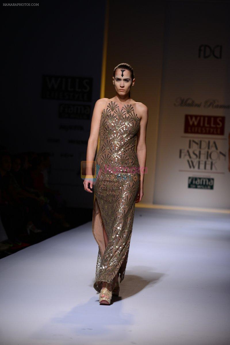 Model walk the ramp for Malini Ramani Show on wills day 2 on 9th Oct 2014