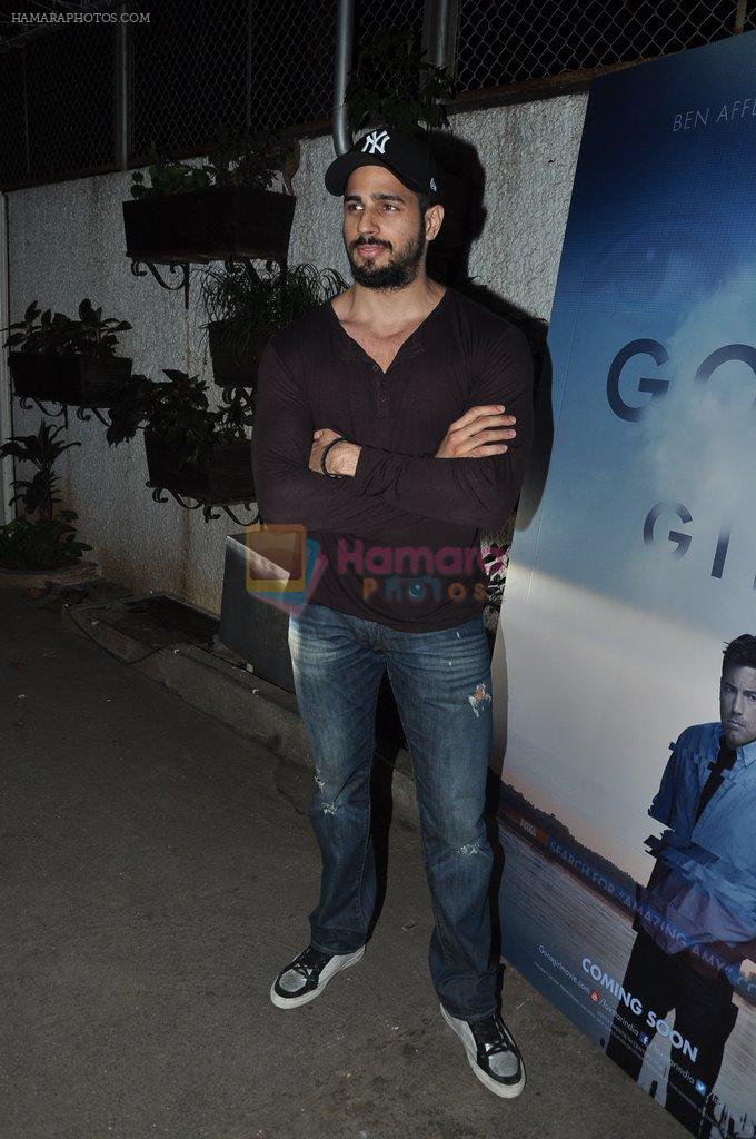Siddharth Malhotra snapped at Hollywood screening in Sunny Super Sound on 17th Oct 2014