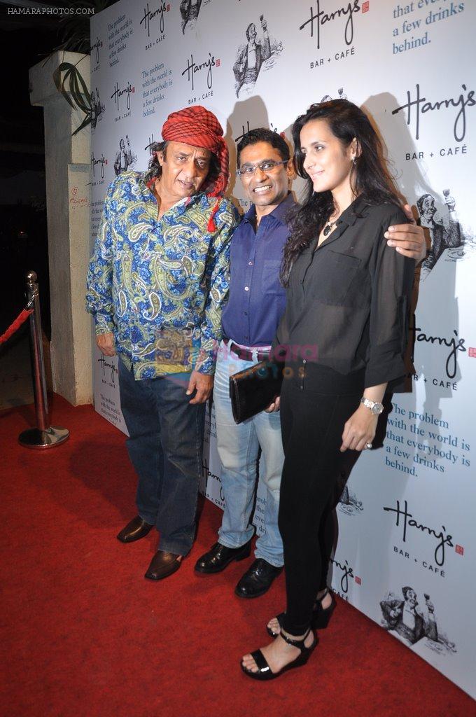 Tulip Joshi, Vinod Nayar, Ranjeet at Harry's launch in Mumbai on 17th Oct 2014