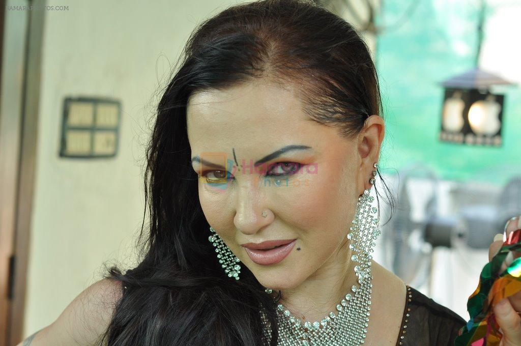 Nataliya Kozhenova Diwali photo shoot on 17th Oct 2014