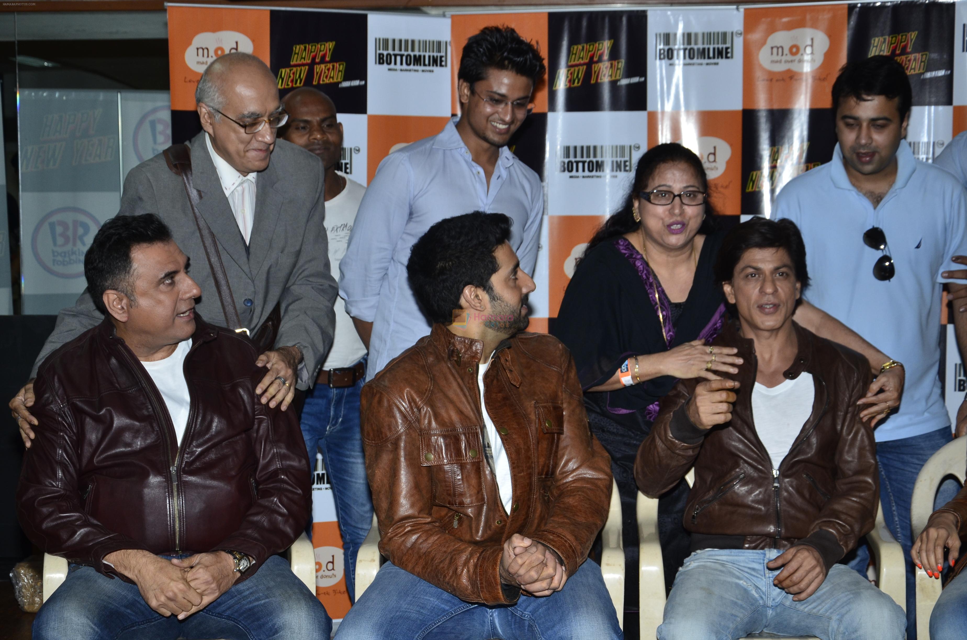 Boman Irani, Shahrukh Khan, Abhishek Bachchan at Mad Over Donuts - Happy New Year contest winners meet in Mumbai on 19th Oct 2014