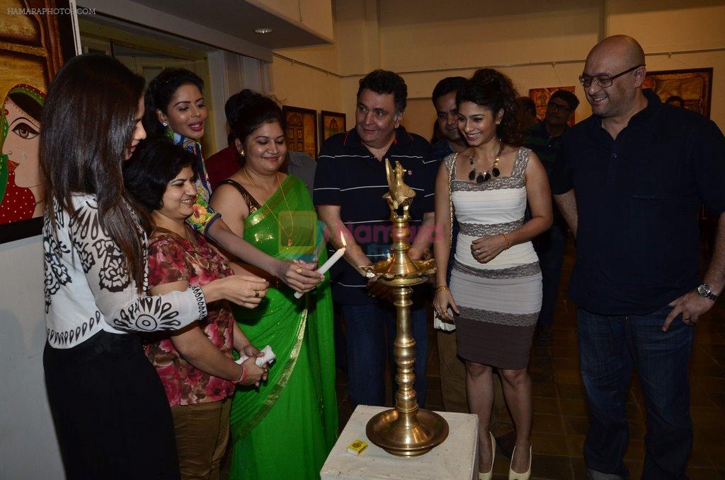 Rishi Kapoor, Tanisha Mukherjee, Sana Khan at Dr.Seema Chaudhary & Nitin Chaudhary's art show inauguration in Prince of Vales on 26th Oct 2014