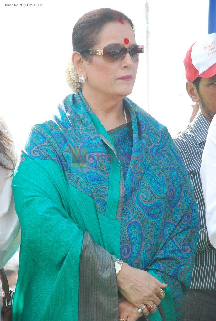 Poonam Sinha at Swacch Bharat campaign in MMRDA on 28th Oct 2014