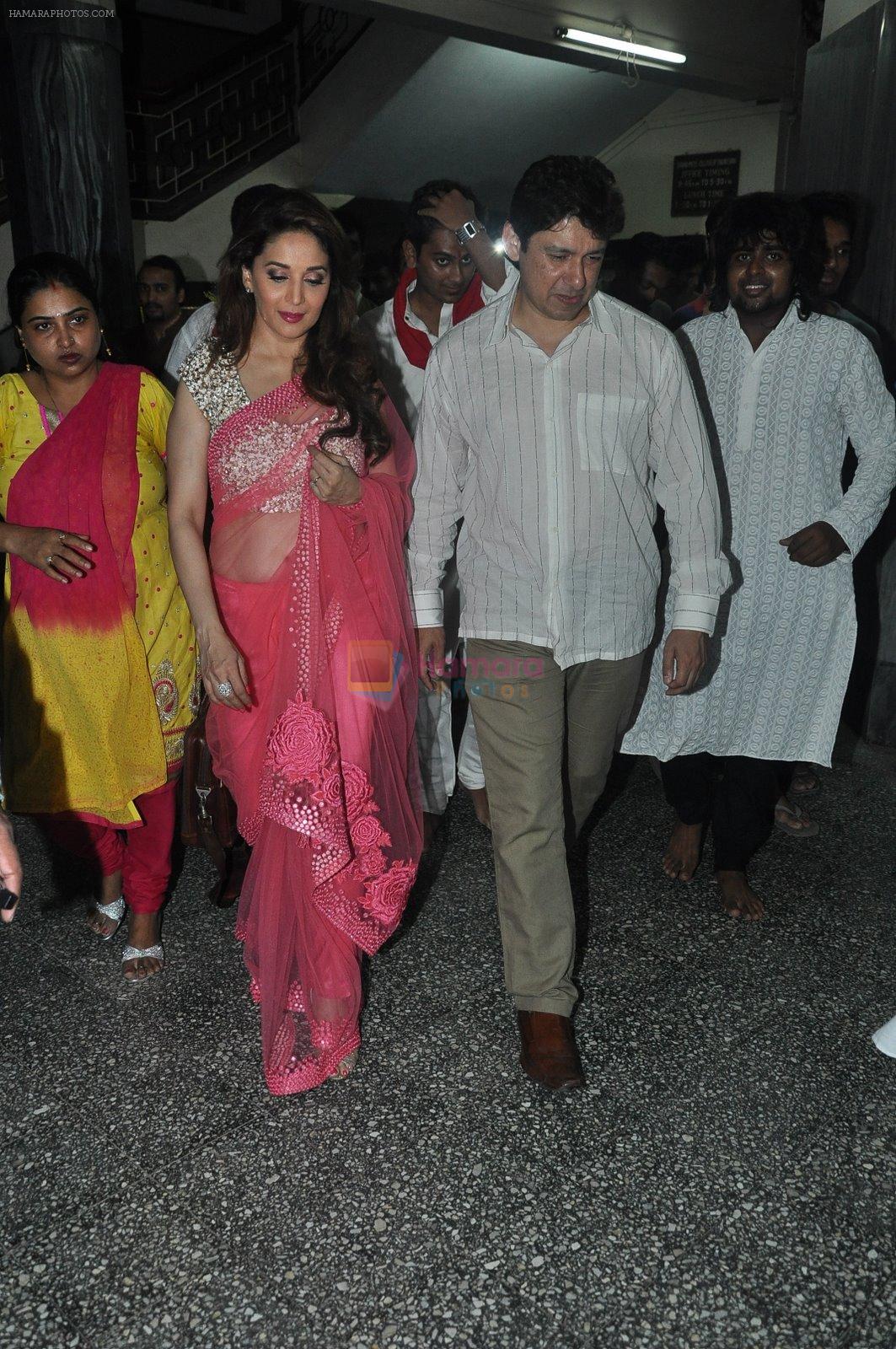 Madhuri Dixit snapped with kids in mumbai on 1st Nov 2014
