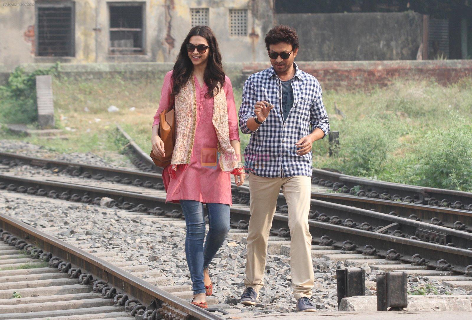 Deepika Padukone and Irrfan Khan on the sets of Piku in Kolkatta on 18th Nov 2014