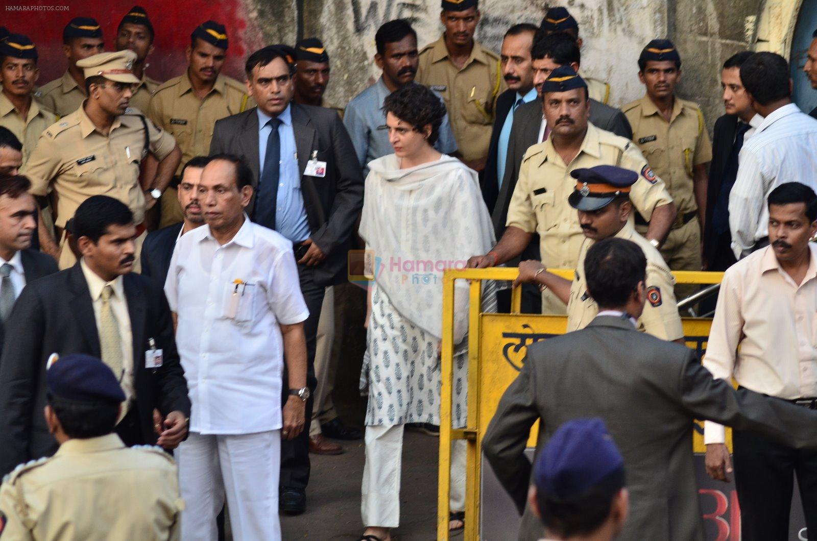 Priyanka Gandhi at Murli Deora funeral in Chandanwadi, Mumbai on 24th Nov 2014