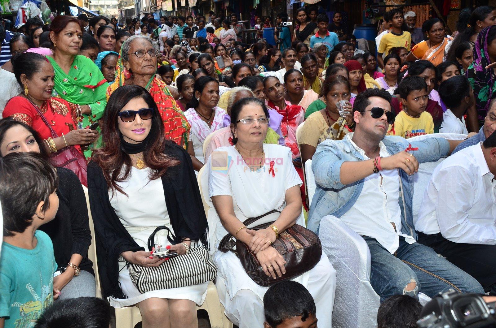 Tinaa Ghaai, Vikram Singh visit Kamathipura for HIVAIDS awareness on World AIDS Day in Mumbai on 1st Dec 2014