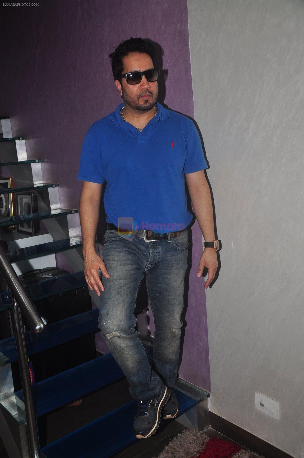 Mika Singh at song recording in Mumbai on 4th Dec 2014