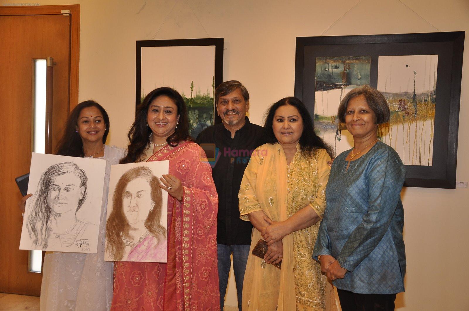 Zarina Wahab, Bindiya Goswami, Amol Palekar, Vidya Sinha, Sandhya Ghokle at Amol Palekar's painting exhibition in Mumbai on 7th Dec 2014