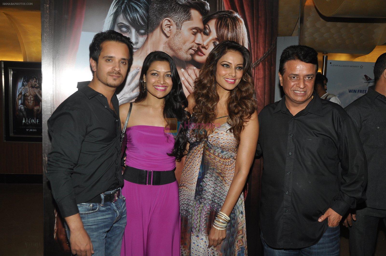 Bipasha Basu, Kumar Mangat Pathak, Amita Pathak, Raghav Sachar at Alone First Look Launch in Mumbai on 9th Dec 2014