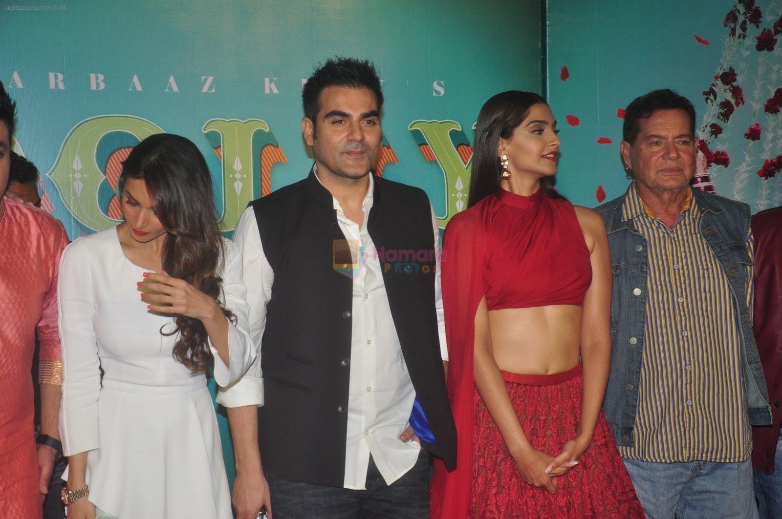 Sonam Kapoor, Malaika Arora Khan, Arbaaz Khan, Salim Khan at Dolly Ki Doli trailor launch in Mumbai on 12th Dec 2014