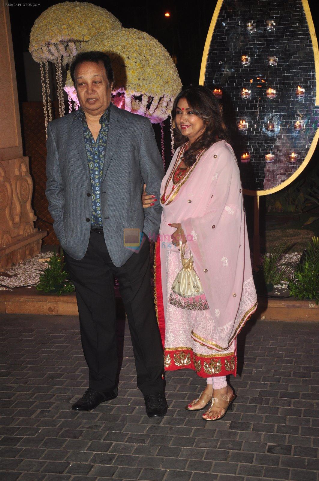 Bhupinder Singh, Mitali Singh at Riddhi Malhotra & Tejas Talwalkar's wedding reception in J W Marriott, Mumbai on 15th Dec 2014