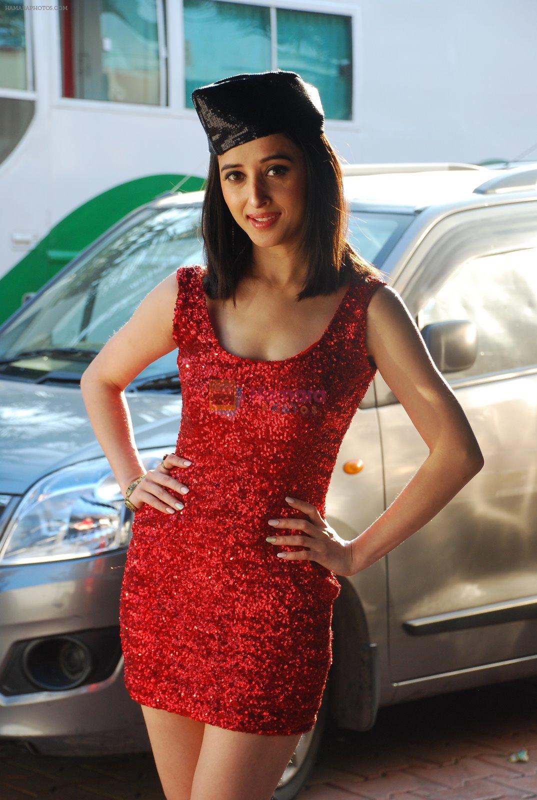Suzanna Mukherjee On location of film Badmashiya in Mumbai on 16th Dec 2014