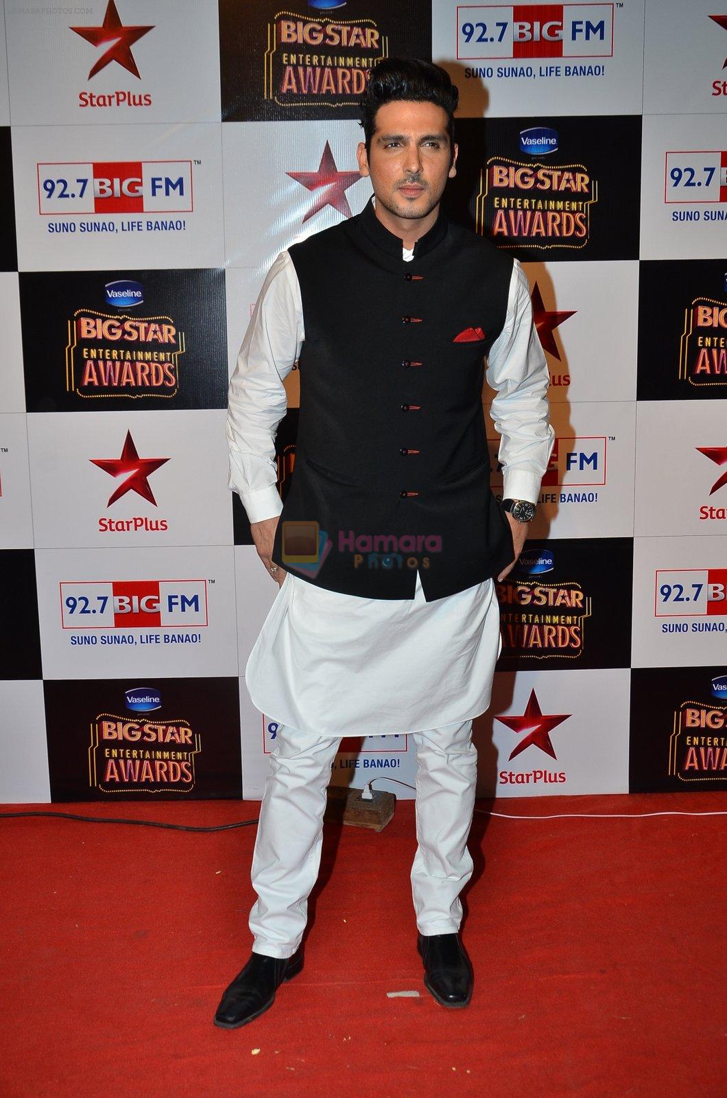 Zayed Khan at Big Star Entertainment Awards Red Carpet in Mumbai on 18th Dec 2014