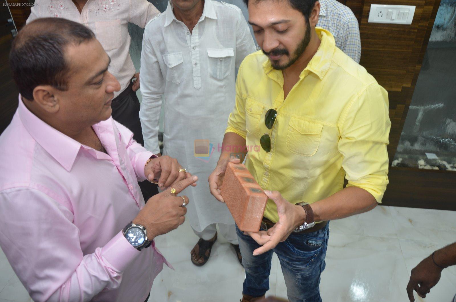 Shreyas Talpade at Building Bricks launch in Mumbai on 19th Dec 2014