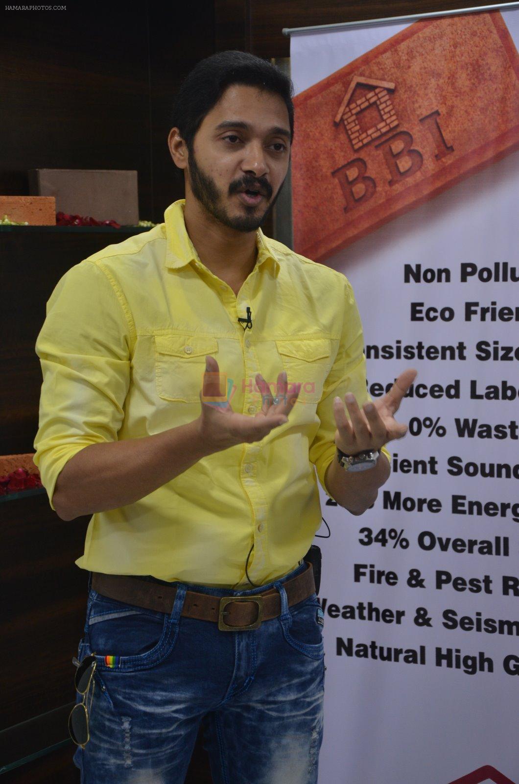 Shreyas Talpade at Building Bricks launch in Mumbai on 19th Dec 2014