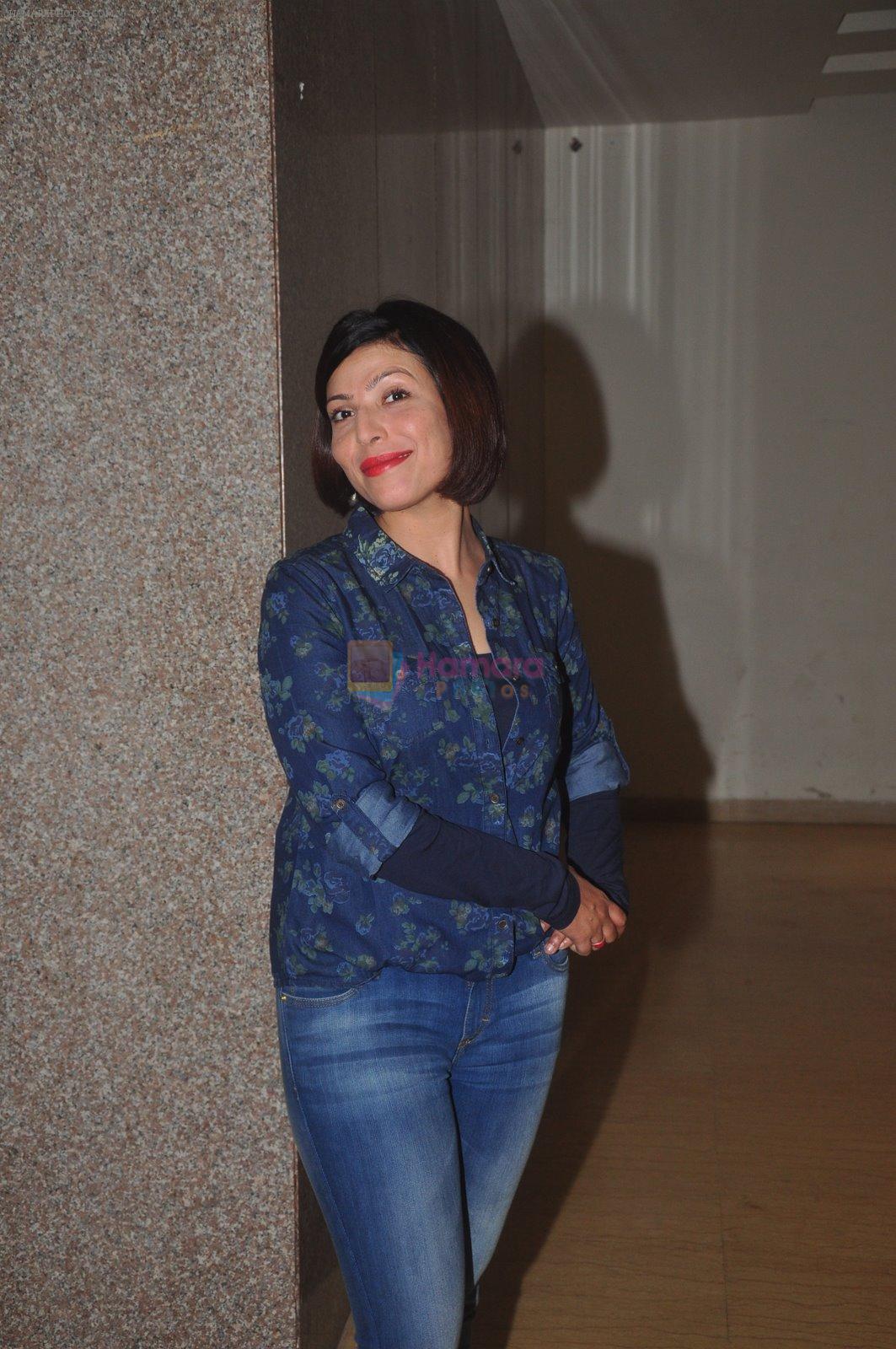 Shilpa Shukla at Crazy Kukkad Family promotions in Mumbai on 26th Dec 2014