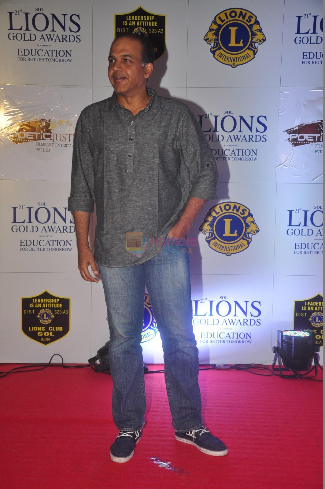 Ashutosh Gowariker at the 21st Lions Gold Awards 2015 in Mumbai on 6th Jan 2015
