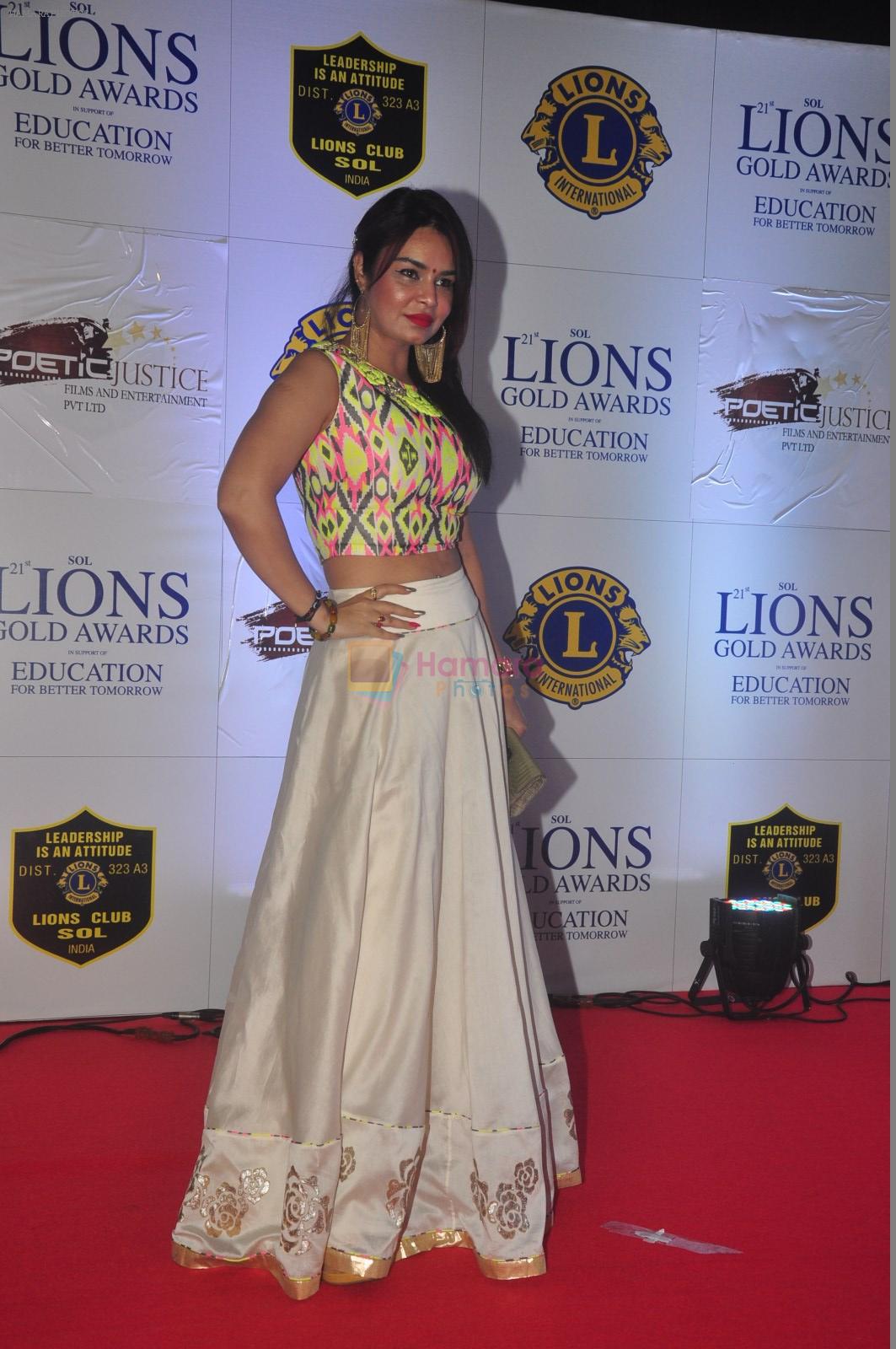 Kavita Verma at the 21st Lions Gold Awards 2015 in Mumbai on 6th Jan 2015