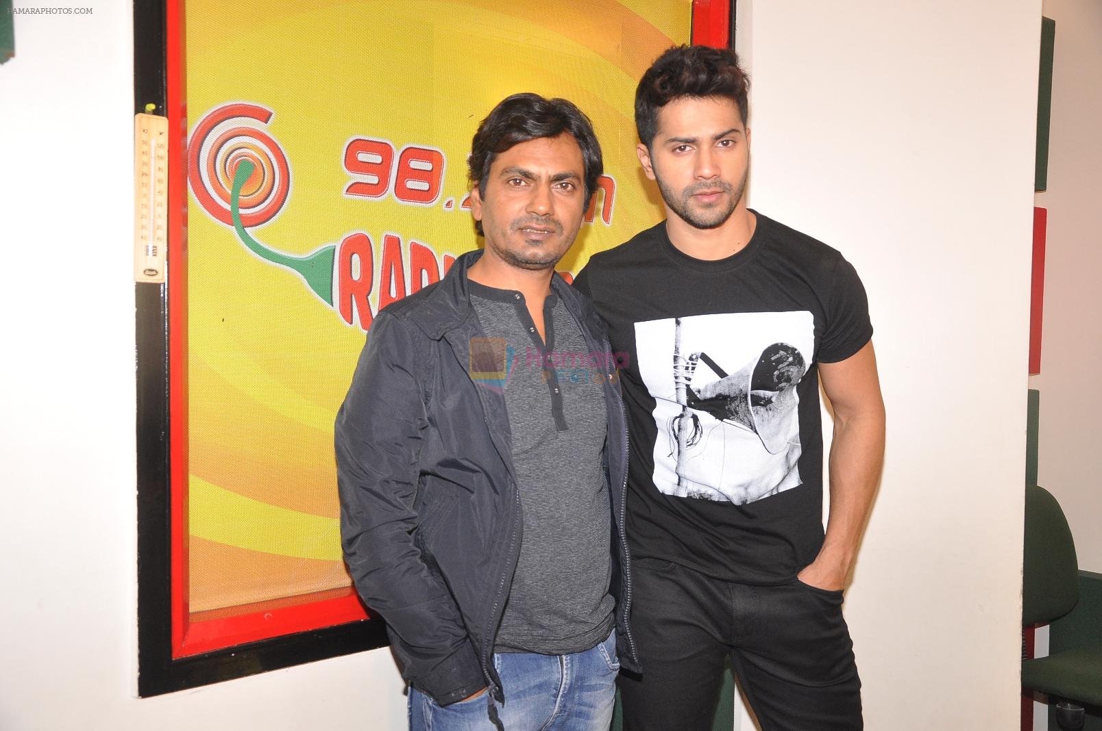 Varun Dhawan, Nawazuddin Siddiqui promote Badlapur at Radio Mirchi on 15th Jan 2015