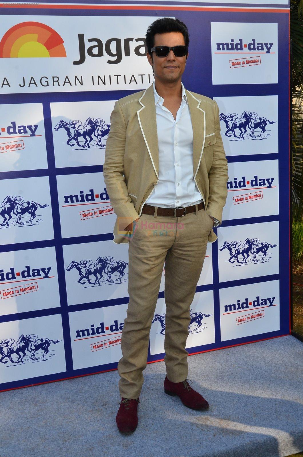 Randeep Hooda at Mid-day race in RWITC, Mumbai on 18th Jan 2015