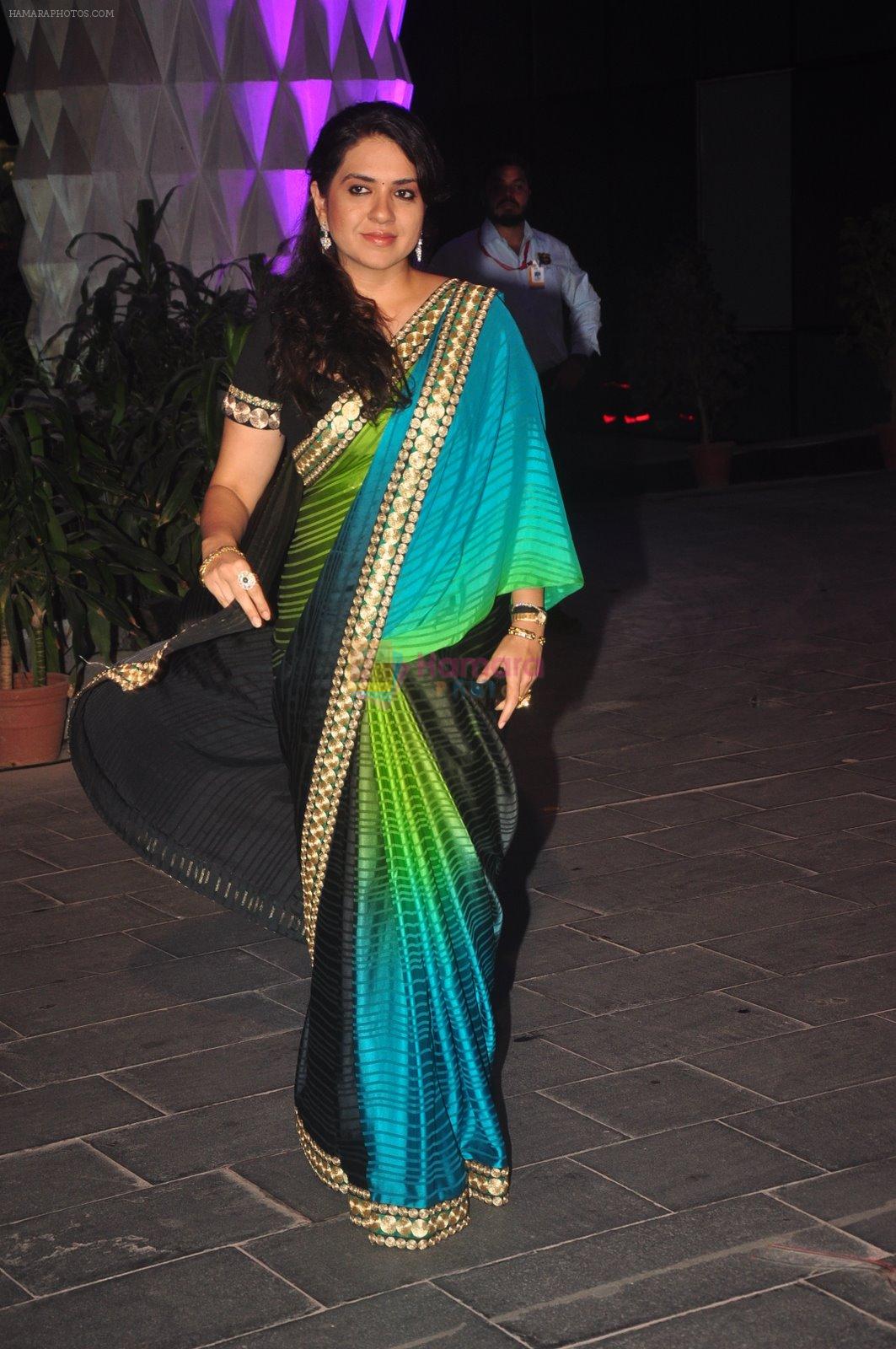 Shaina NC at Smita Thackeray's son wedding reception in Sahara Star, Mumbai on 13th Feb 2015