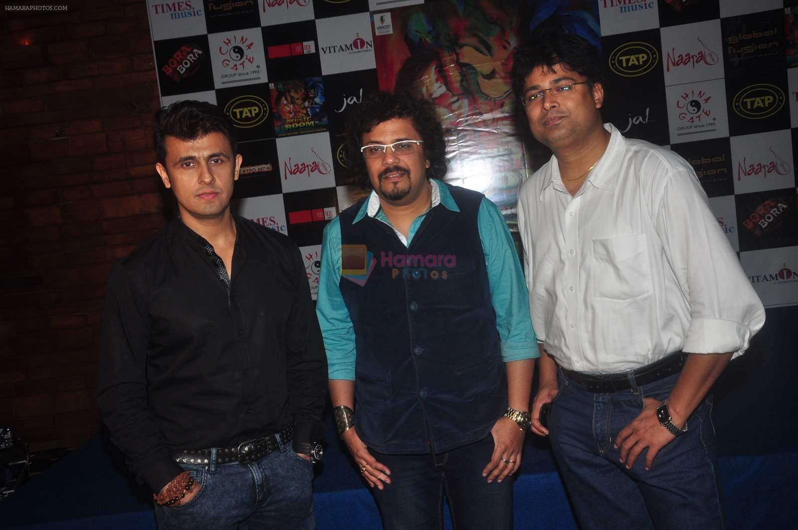 Sonu Nigam at Bickram ghosh's album launch in Tap Bar on 25th Feb 2015