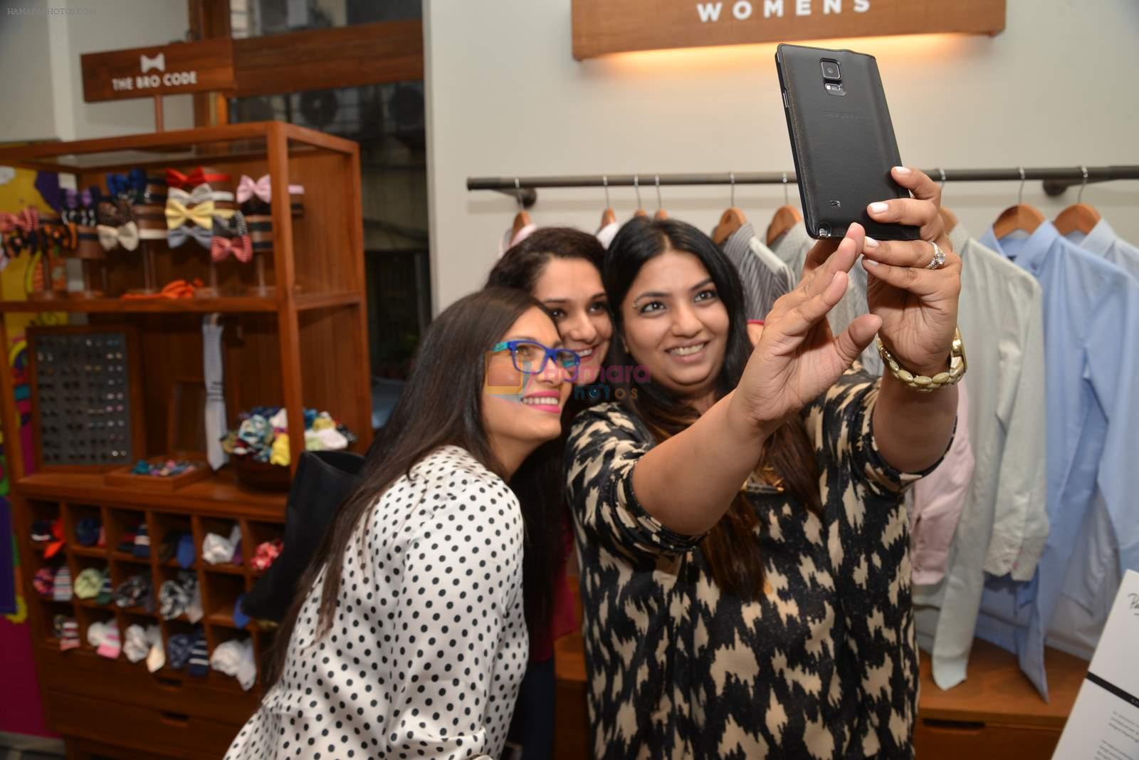 Maria Goretti at Payal Singhal's new collection for The Shirt Company in Kalaghoda on 4th March 2015