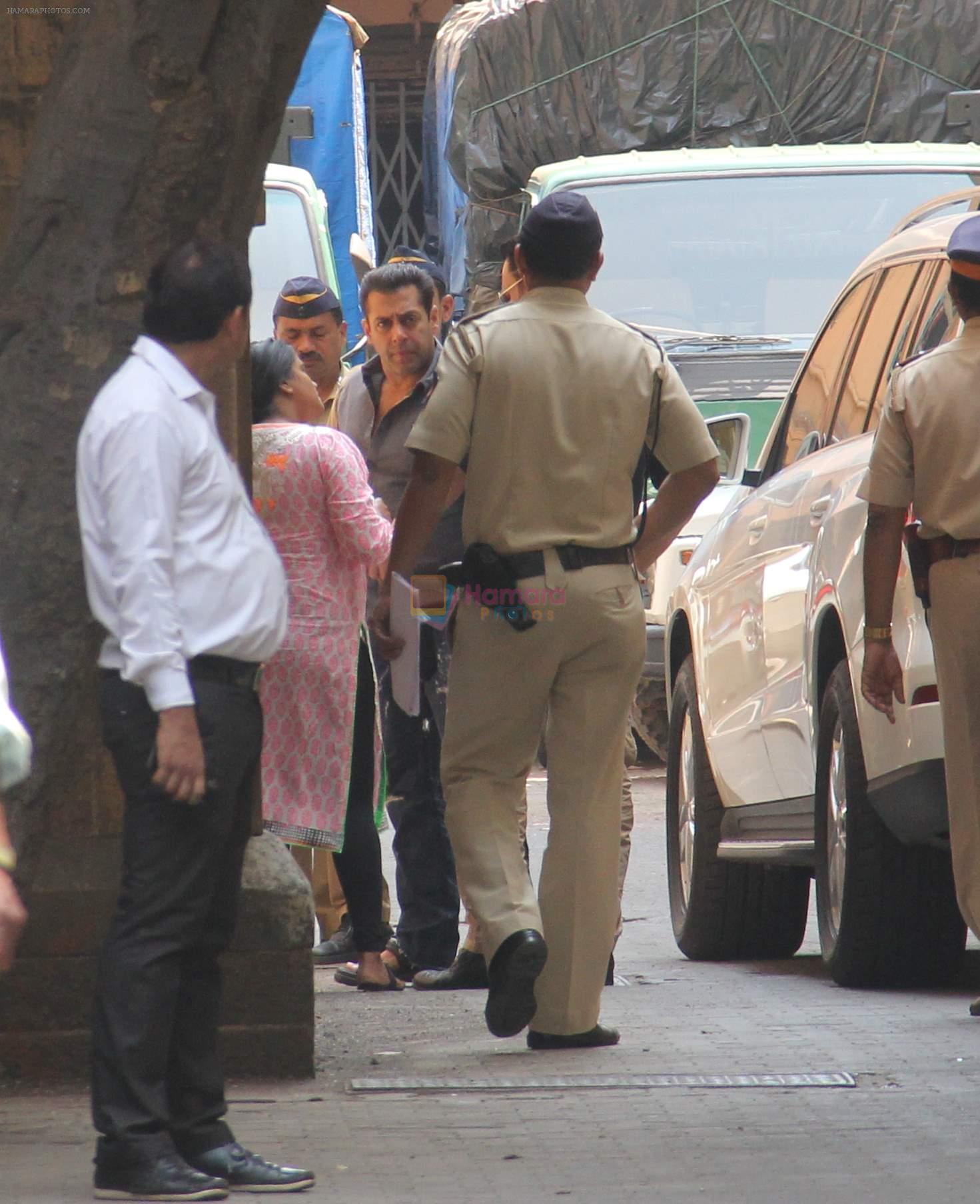 Salman Khan at session court in Mumbai on 13th March 2015