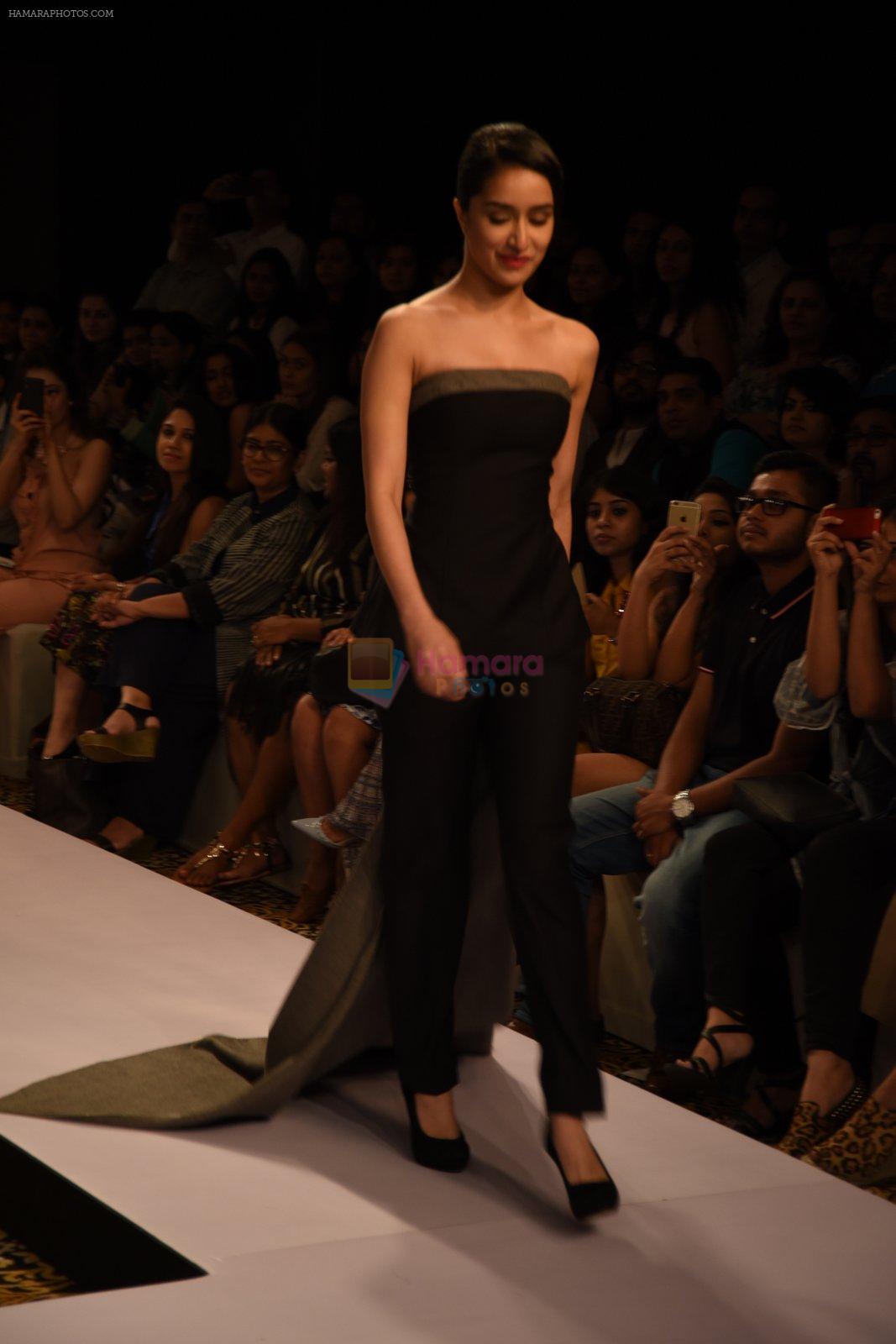 Shraddha Kapoor walks the ramp for the DRVV- Lakme Fashion Week 2015 Day 1 on 18th March 2015