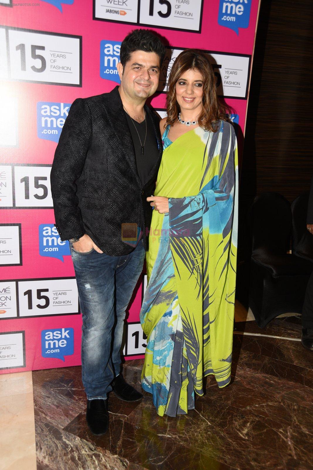 Dabboo Ratnani at Gauri Khan's show for Satya Paul at LFW 2015 Day 3 on 20th March 2015