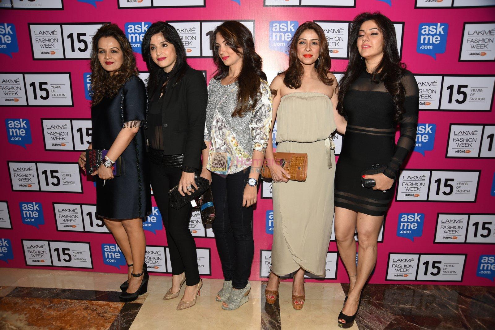 Kehkashan Patel at Gauri Khan's show for Satya Paul at LFW 2015 Day 3 on 20th March 2015