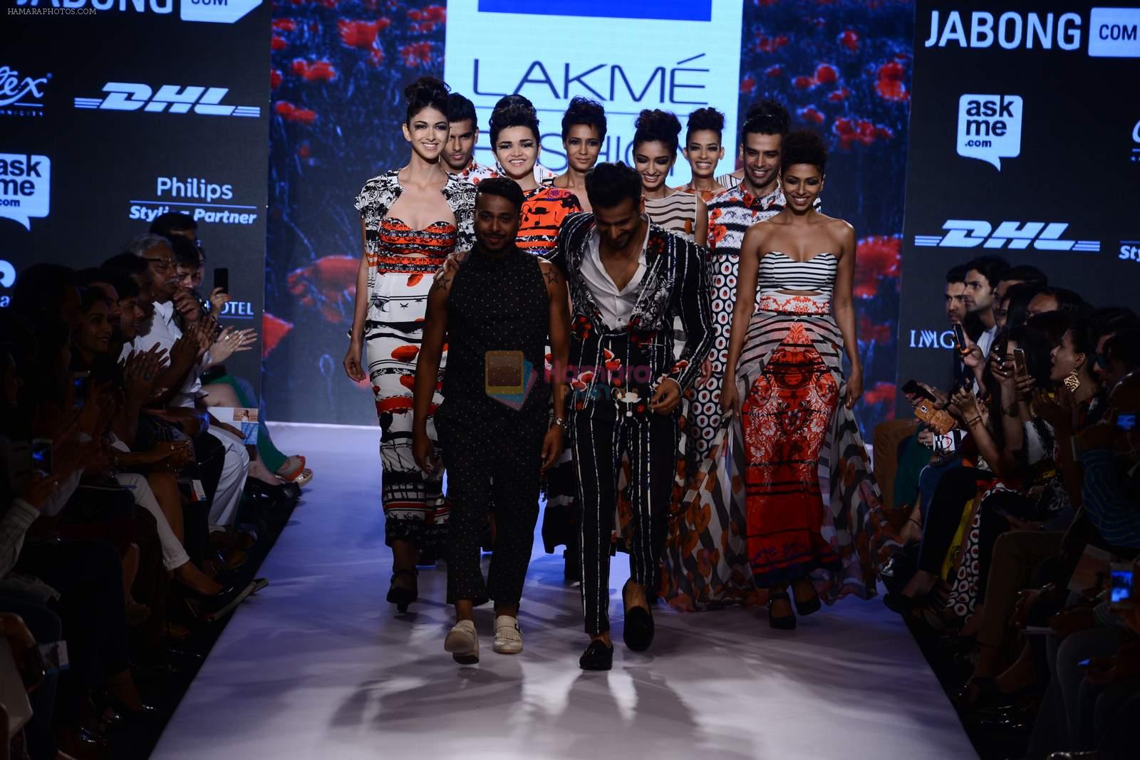 Karan Tacker walk the ramp for Ken Ferns Show at Lakme Fashion Week 2015 Day 4 on 21st March 2015