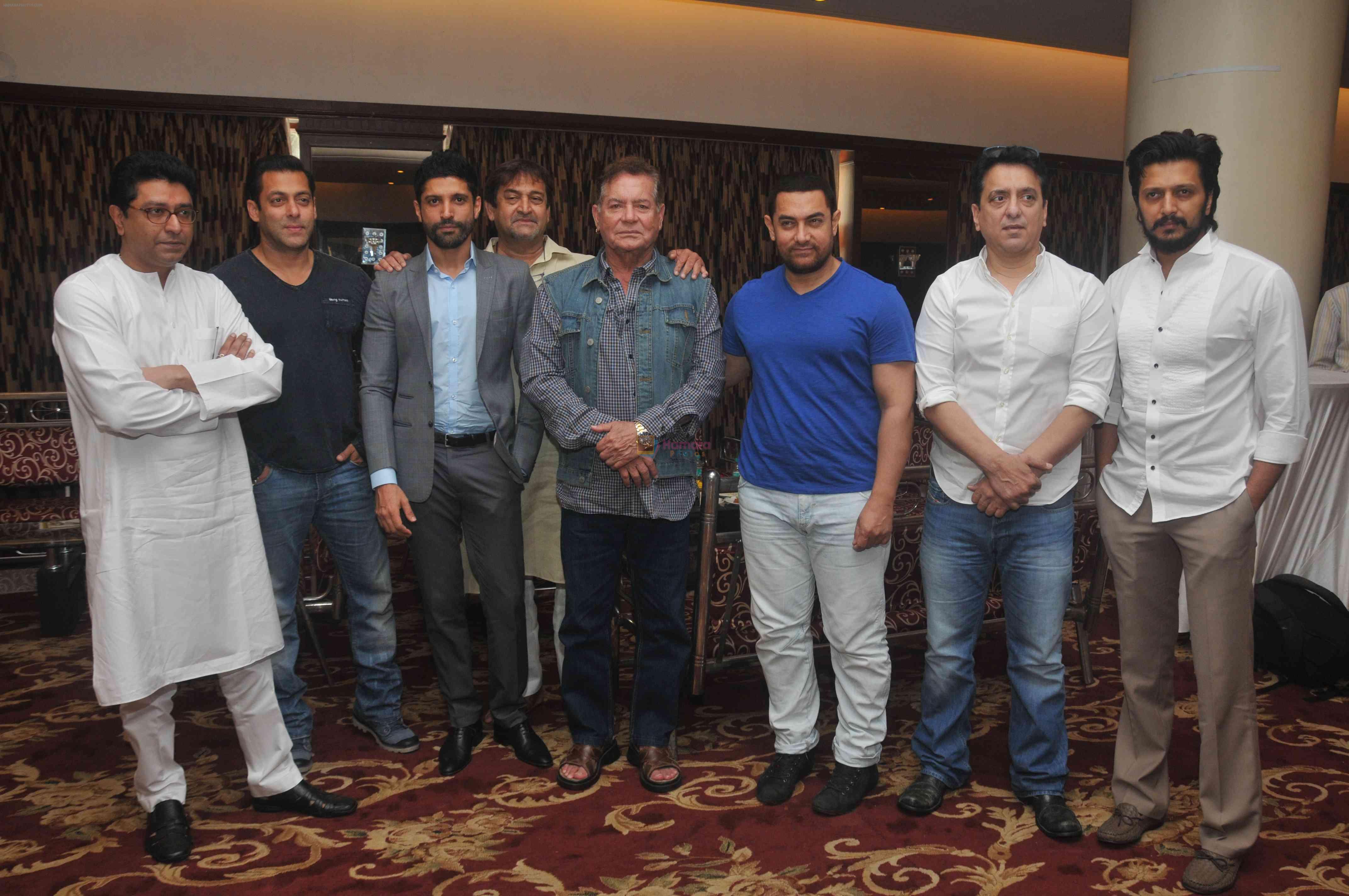 Aamir Khan, Salman Khan, Farhan Akhtar, Salim Khan, Sajid Nadiadwala, Riteish Deshmukh, Javed Akhtar meets Raj Thackeray to discuss on Mumbai City on 28th March 20
