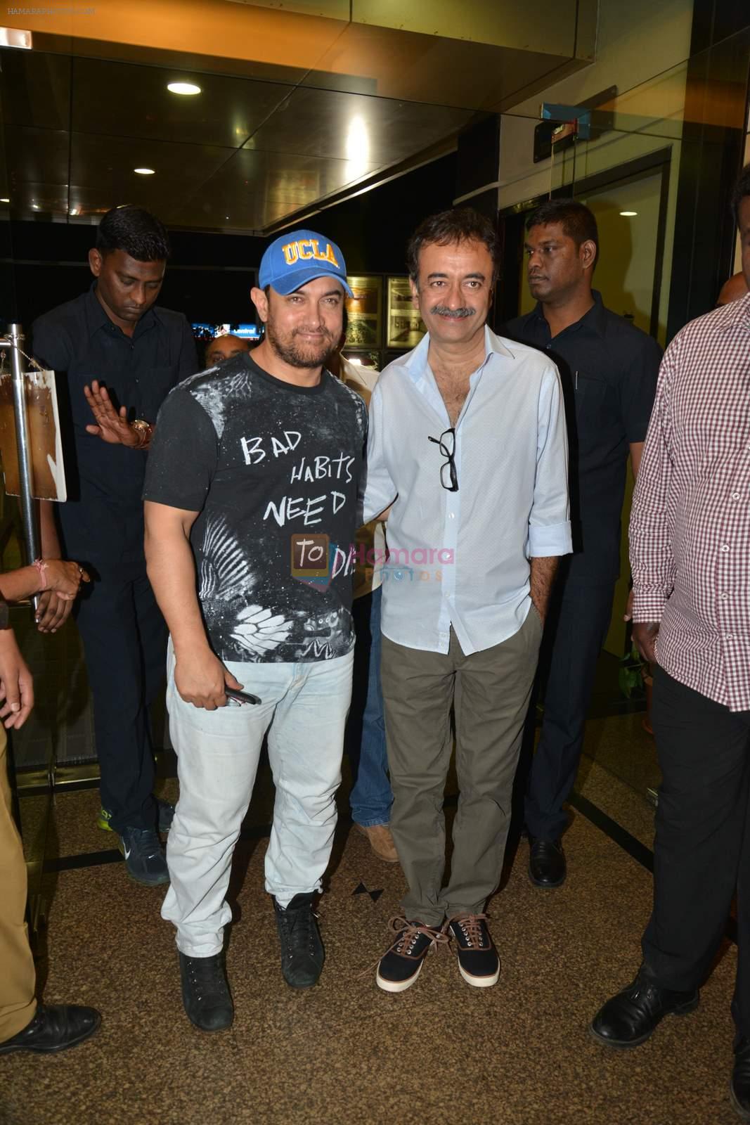 Aamir Khan, Rajkumar Hirani at Ashvin Gidwani's 50th Show 2 to Tango 3 to Jive in Bhaidas Hall on 4th April 2015