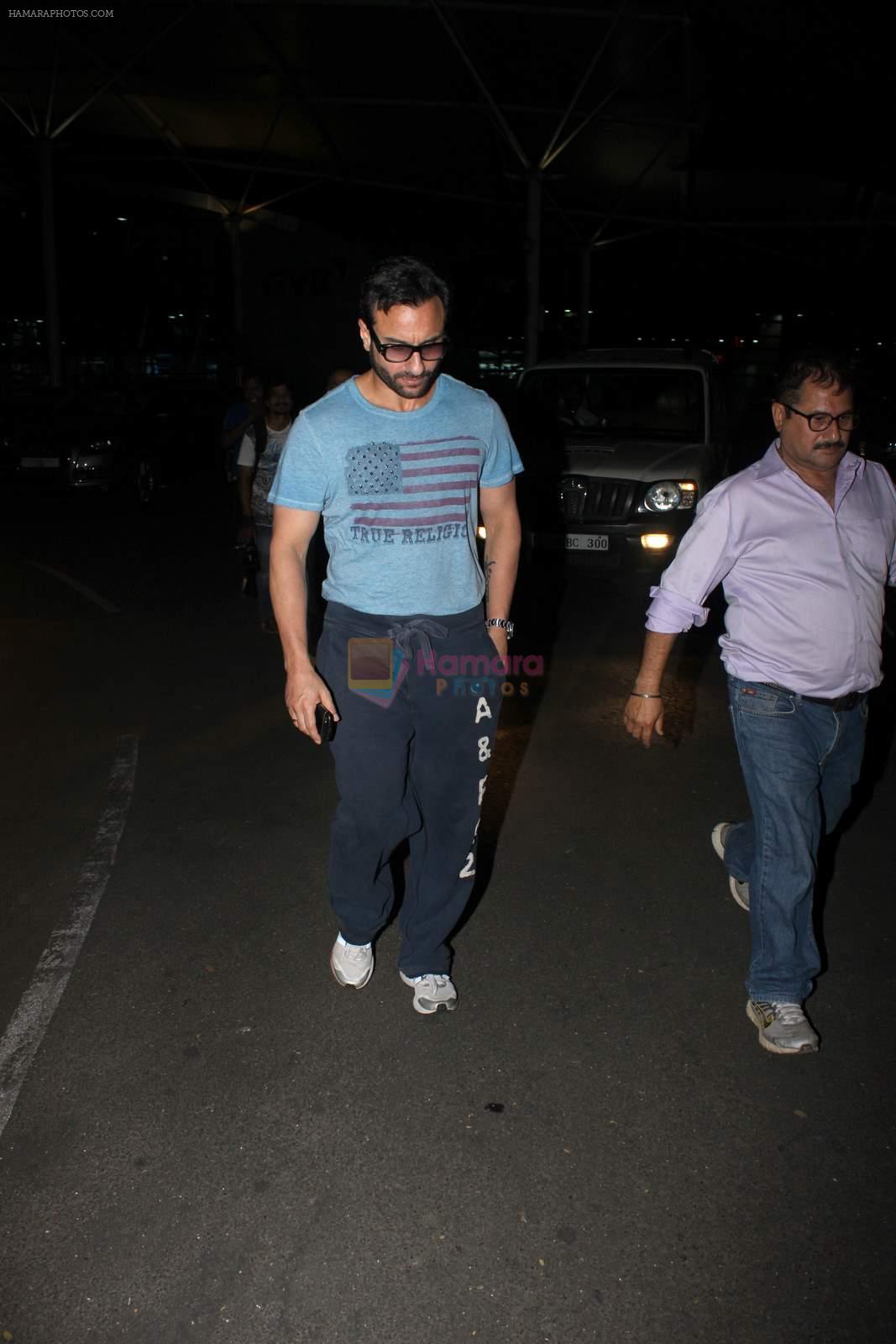 Saif Ali Khan snapped at airport in Mumbai on 8th April 2015